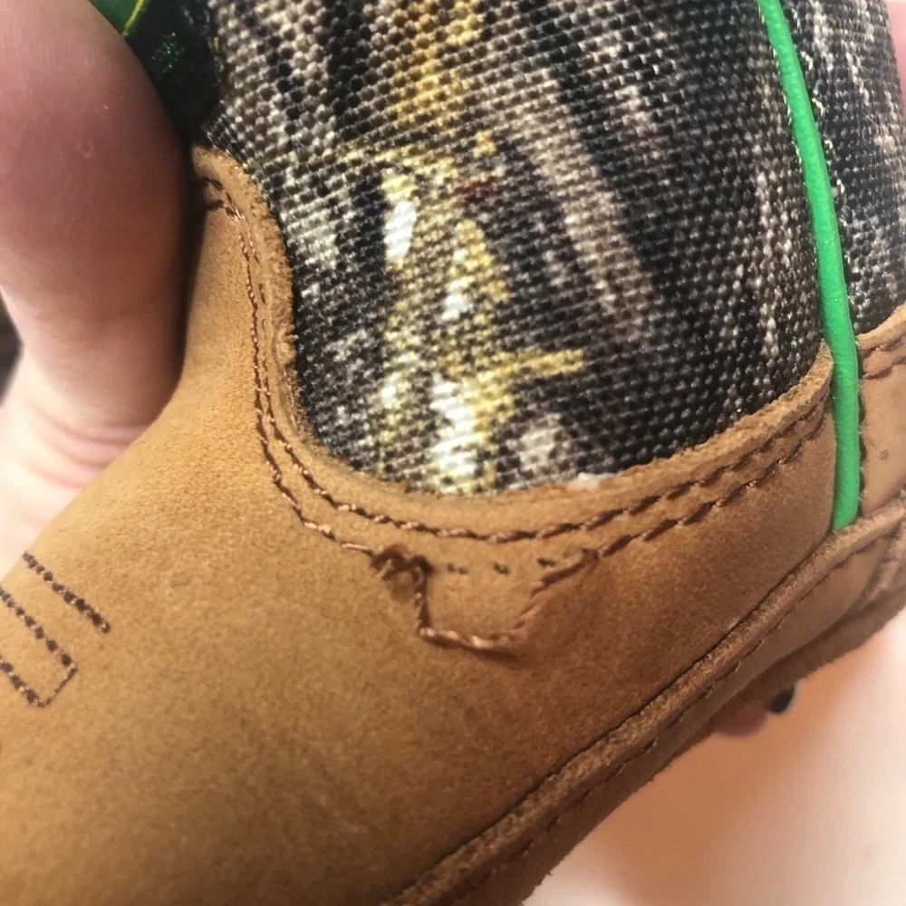 John Deere Crib Booties‎ Camo Size 4 baby